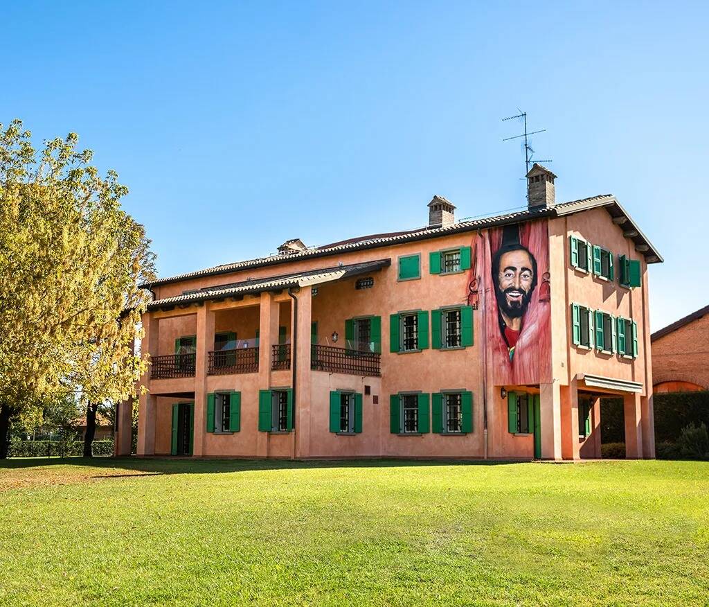 foto da https://www.casamuseolucianopavarotti.it/